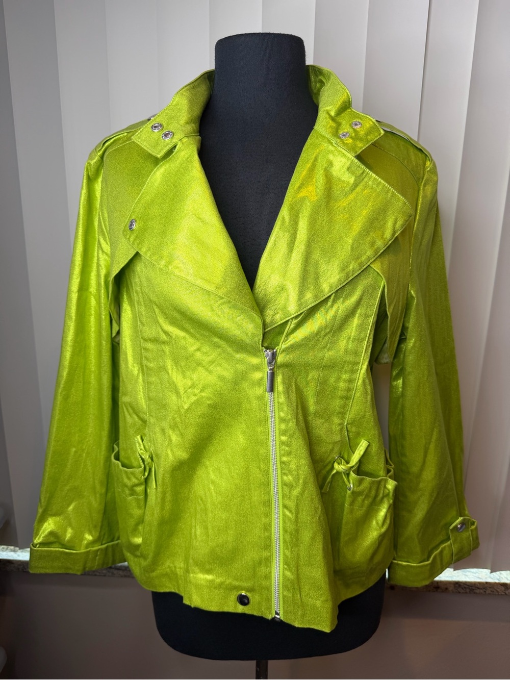 Berek asymmetrical zip metallic shimmer jacket catching lime green Size Large